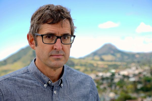 A picture of Louis Theroux in a blue shirt with glasses. to find out more about Dr Kate's course https://hypnotc.com/contact-hypnotc-the-hypnotherapy-training-company/
