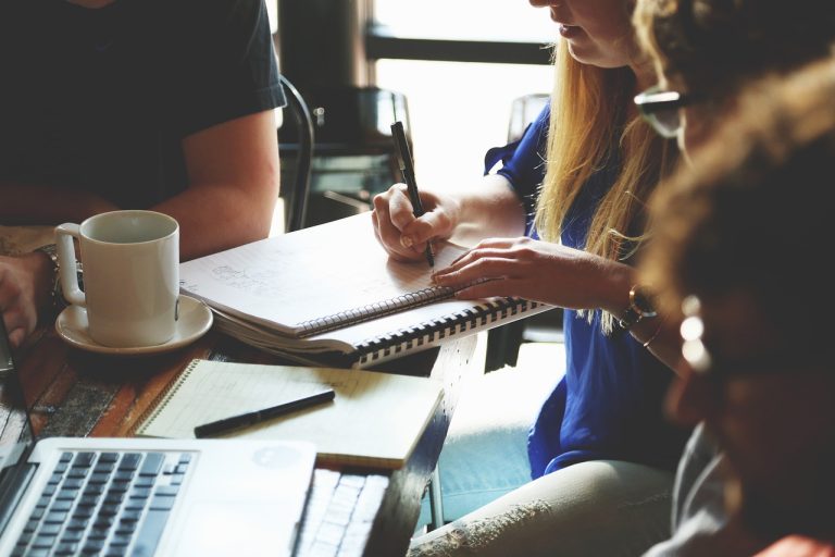 People in meeting - Benefits of CPD